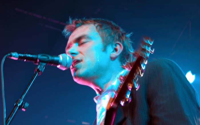   (Damon Albarn)  